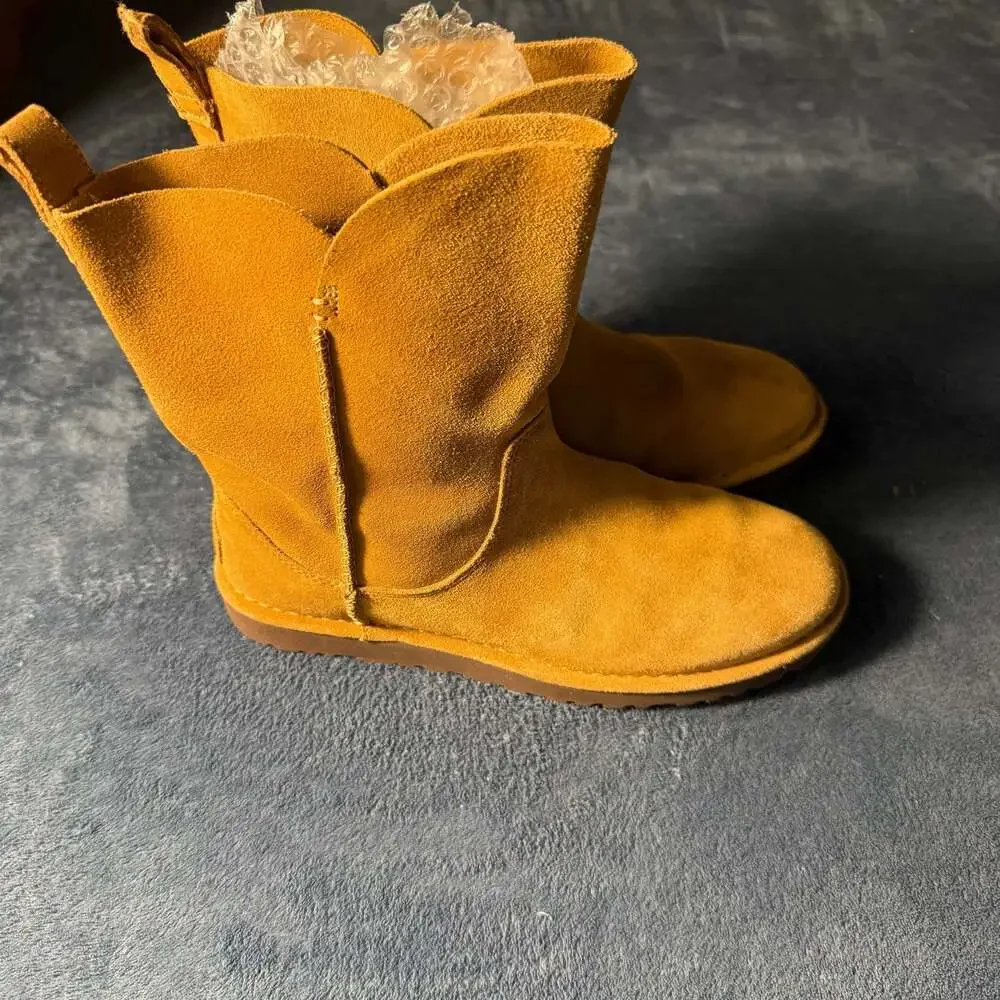 UGG Alida Suede Boots in Chestnut